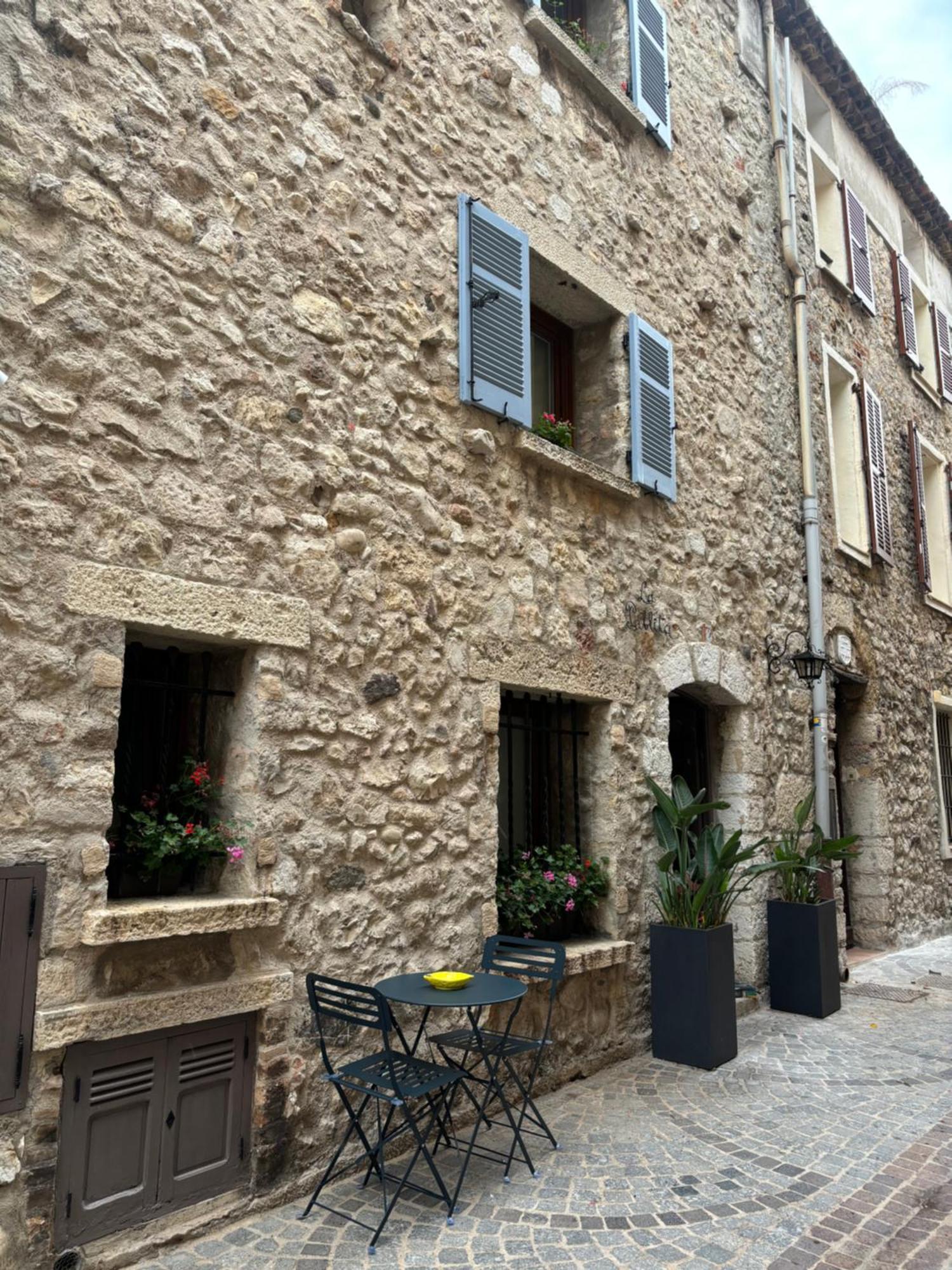 Apartamento La Pablita, Vieil Antibes, Remparts Exterior foto