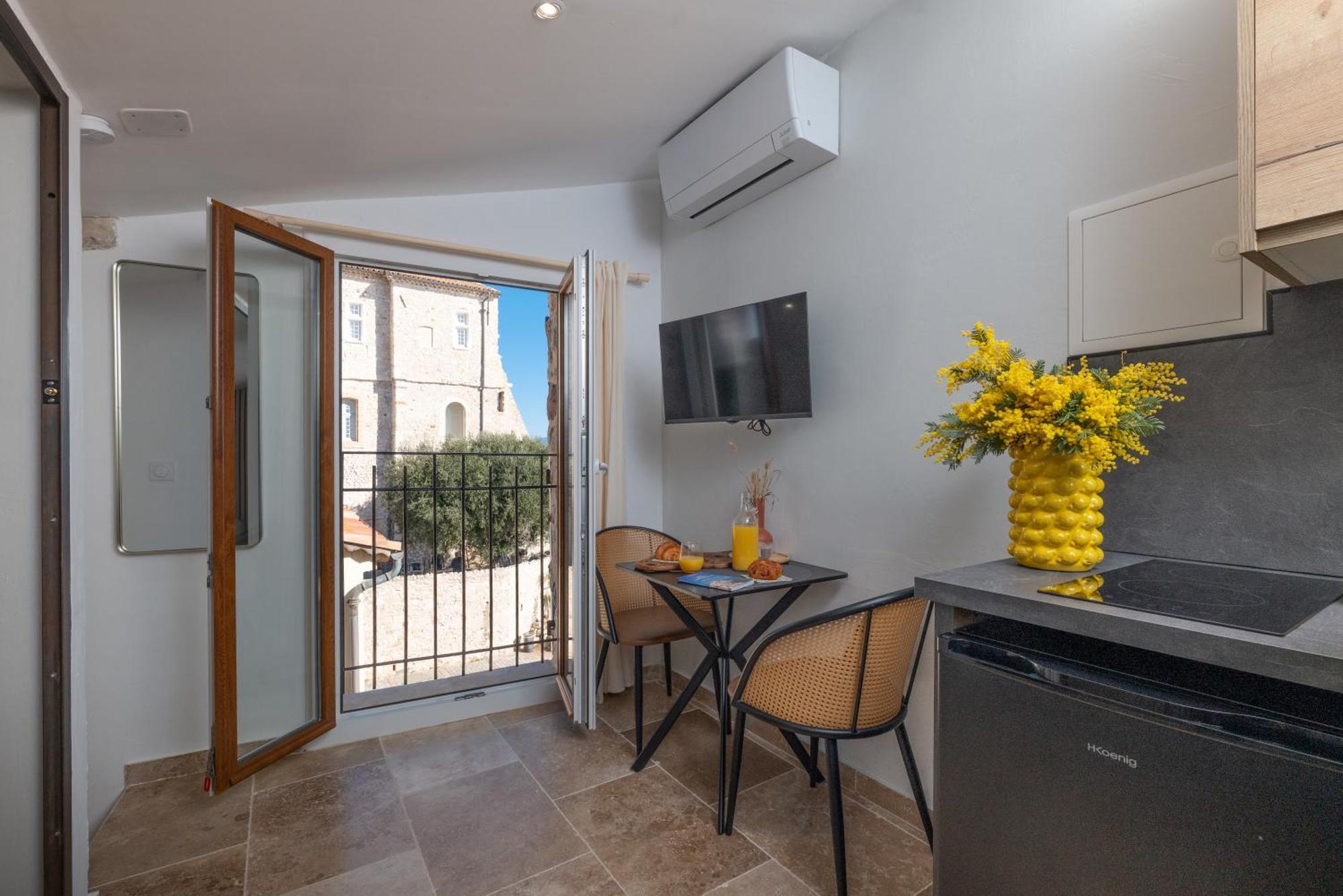 Apartamento La Pablita, Vieil Antibes, Remparts Exterior foto